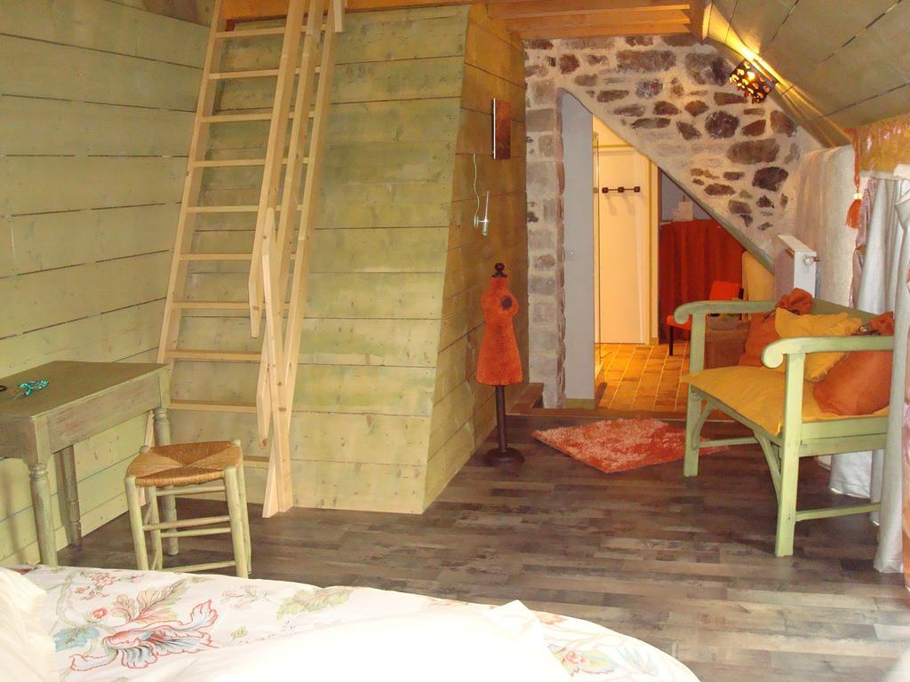 Aux Greniers A Reves Bed & Breakfast Plestan Exterior foto