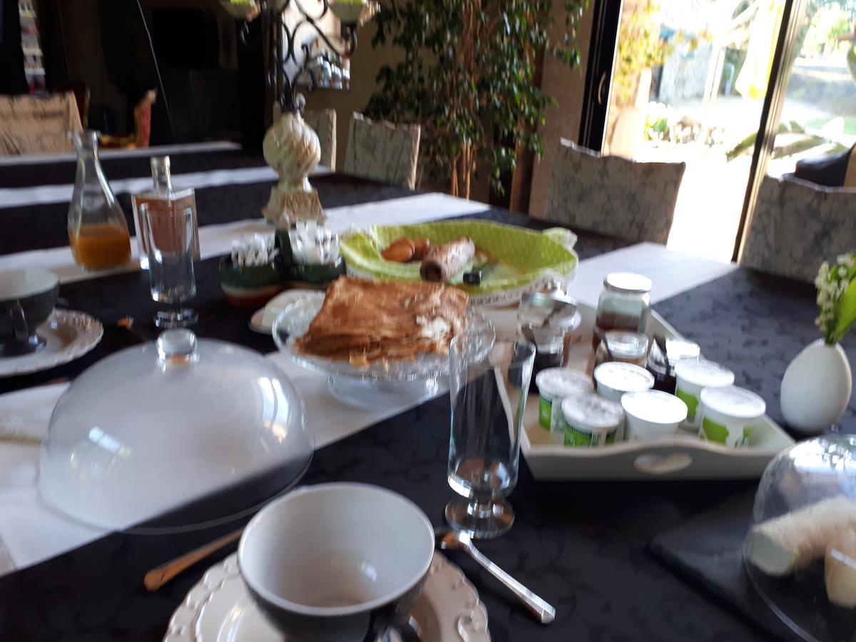 Aux Greniers A Reves Bed & Breakfast Plestan Exterior foto